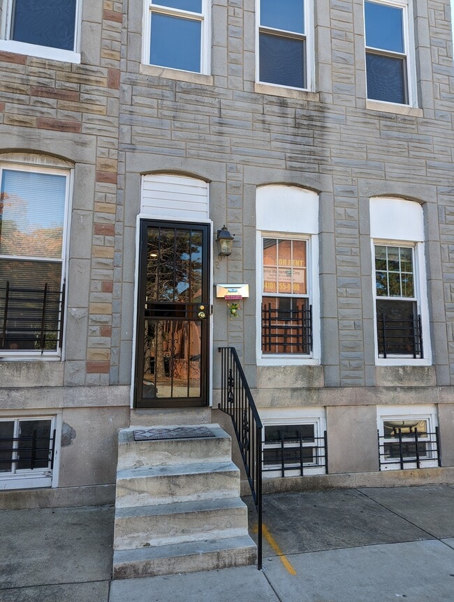 Building Photo - 1209 E Oliver St
