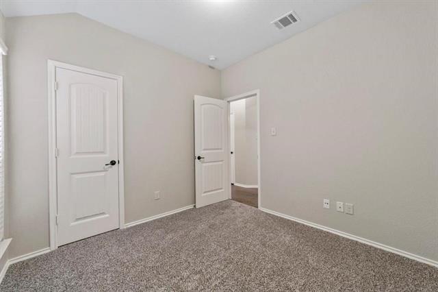 Building Photo - 9901 Pronghorn Rd