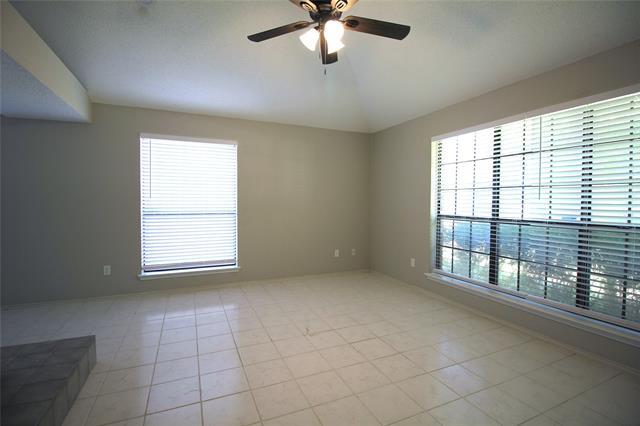 Building Photo - 2318 Springfield Ln