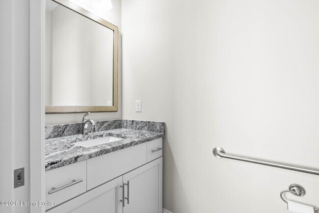 Building Photo - 6204 Moonseed St