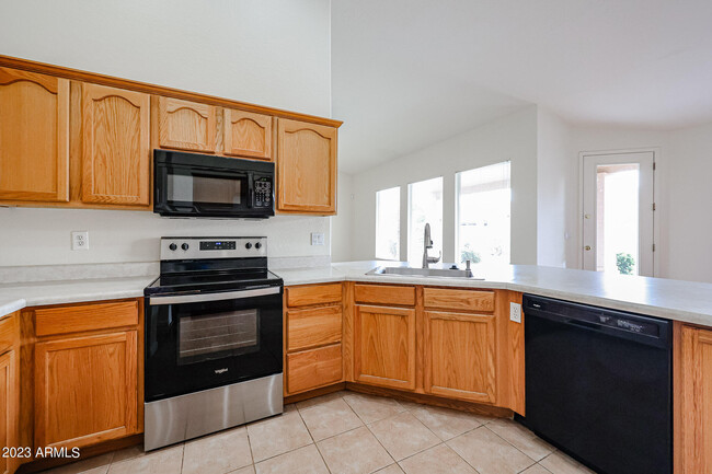 Building Photo - 4603 W Villa Linda Dr