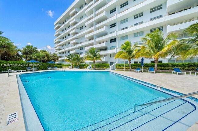 Building Photo - 177 Ocean Ln Dr