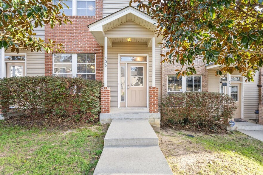 Building Photo - 2014 Midyette Rd