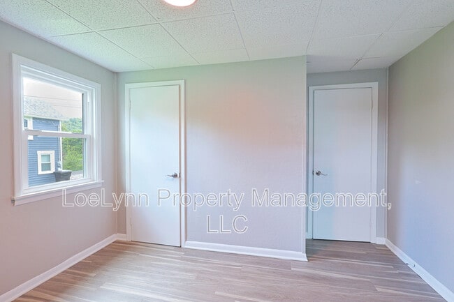 Building Photo - 14210 Temple St