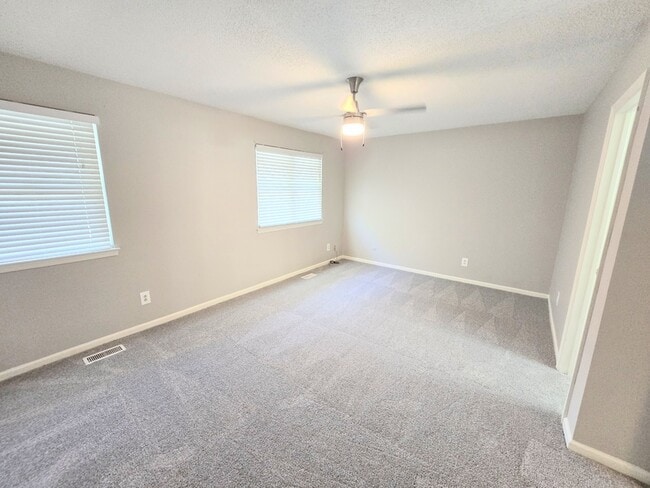 Building Photo - 244 Thalia Trace Dr