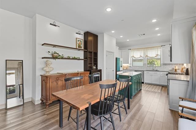 Building Photo - 1029 3rd St