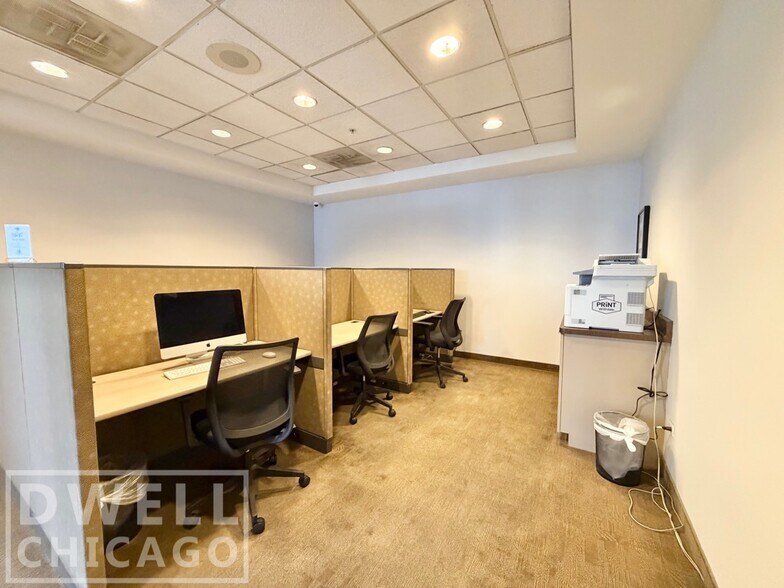 Building Photo - 545 N Dearborn St