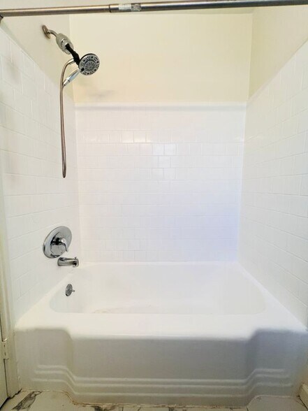 Building Photo - 5525 Harold Way