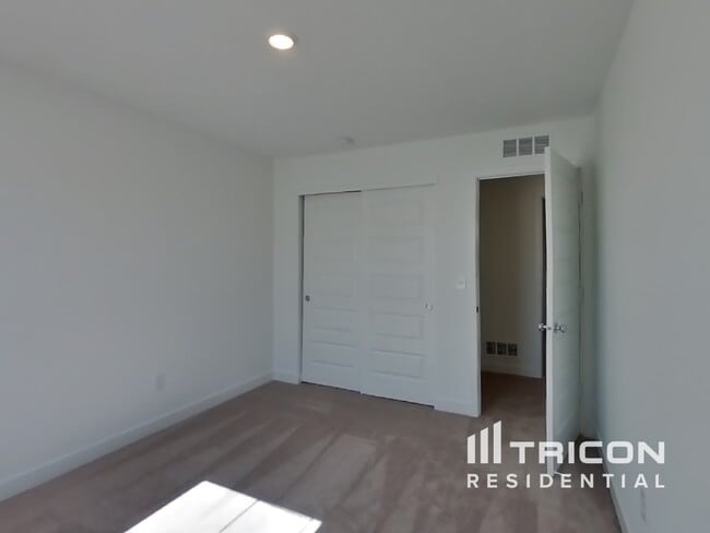 Building Photo - 11436 Hartwell St