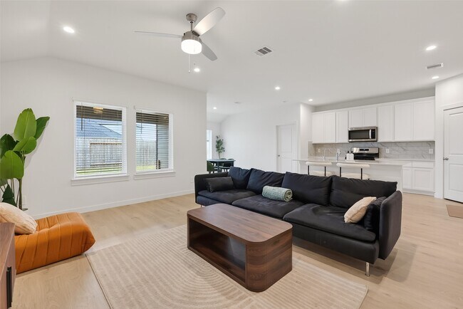 Building Photo - 3903 Dodington Ash Dr