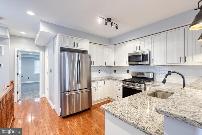 Building Photo - 4011 Evans Chapel Rd