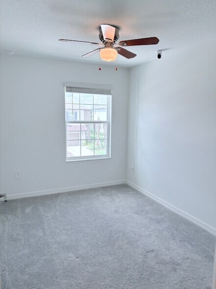 Building Photo - 10178 Honey Hammock Way