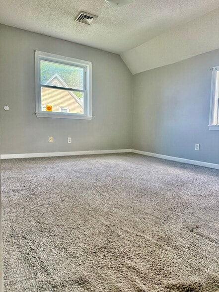 Bedroom 3 - 285 Payne Ave