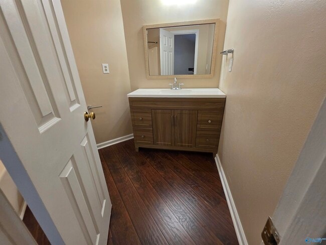 Building Photo - 1127 Stones Throw Dr NW