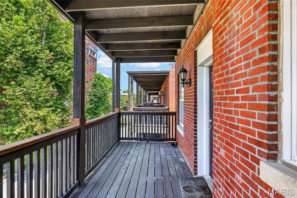 Building Photo - 5360 Pershing Ave