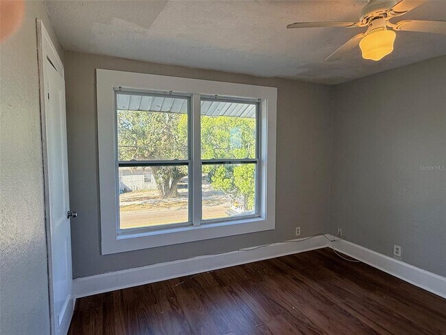 Building Photo - 1924 22nd St S