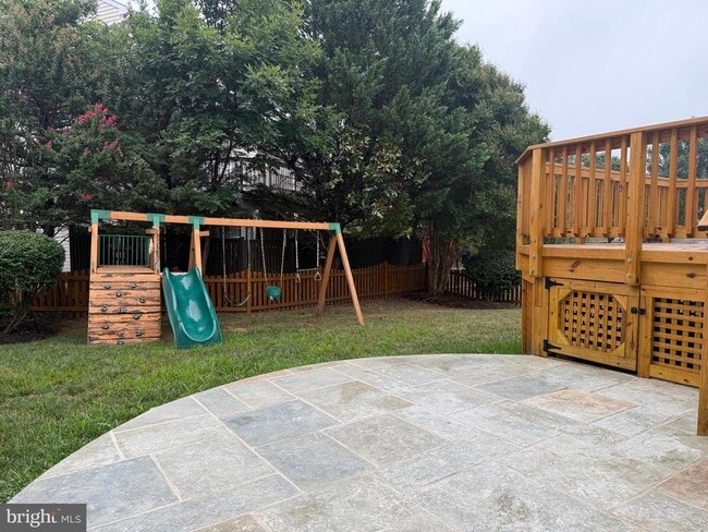 Building Photo - 25558 Dabner Dr