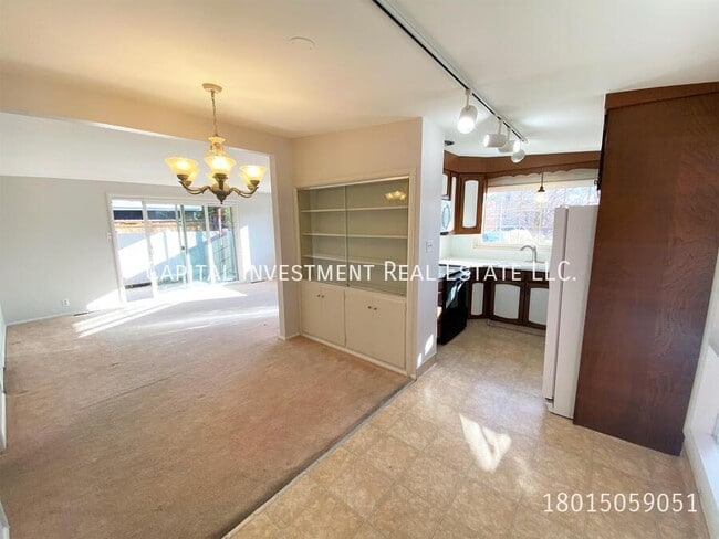 Building Photo - 1455 E 4230 S