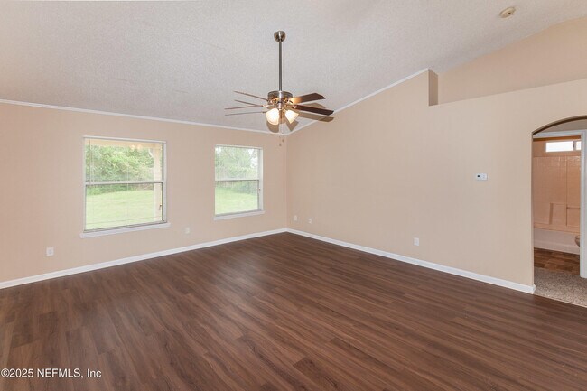 Building Photo - 1282 Summit Oaks Dr E