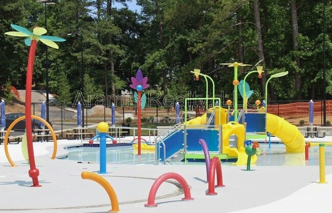 Building Photo - 3239 Osborne Rd NE