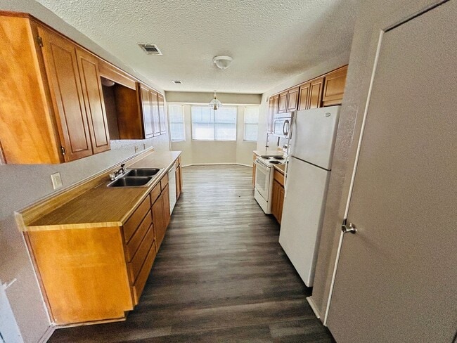 Building Photo - 4802 Pepper Mill Hollow