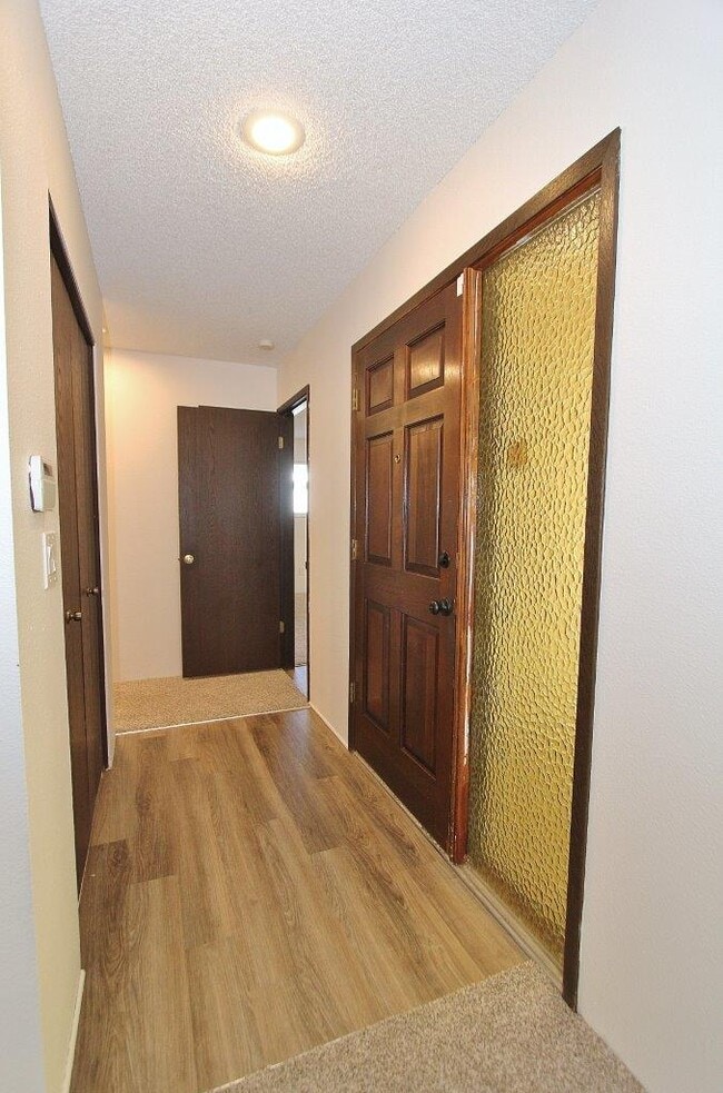 Building Photo - 2412 Robert Ave