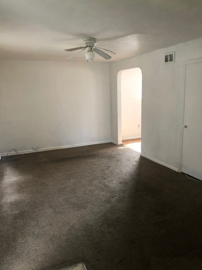 Building Photo - 20170 Priday Ave