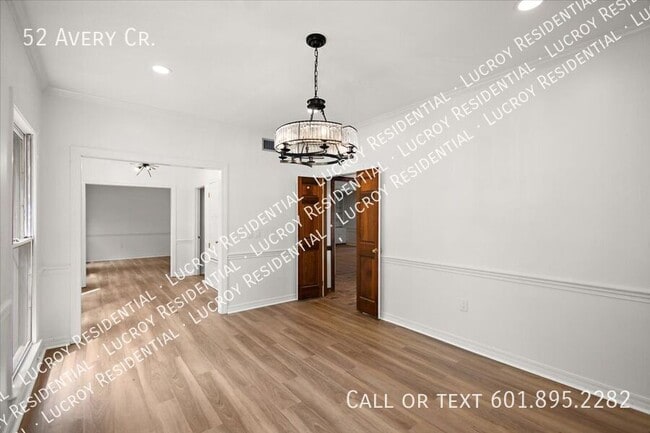 Building Photo - 52 Avery Cir