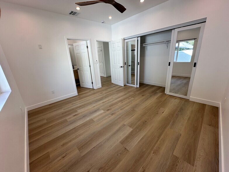 Building Photo - 3617 W Victory Blvd