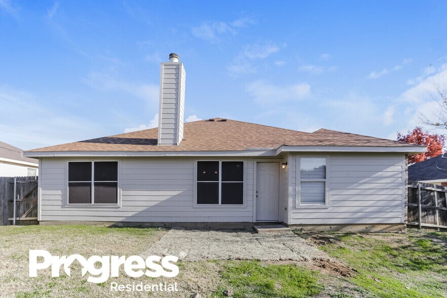 Building Photo - 841 Beaver Creek Dr