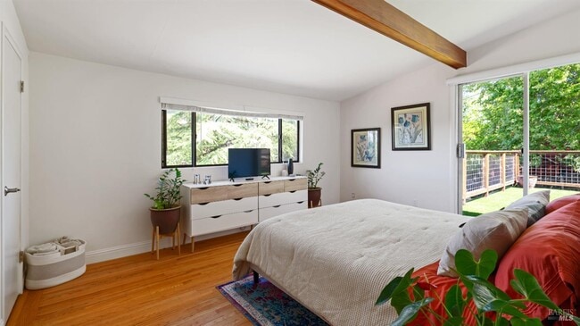 Building Photo - 6131 Batesole Dr