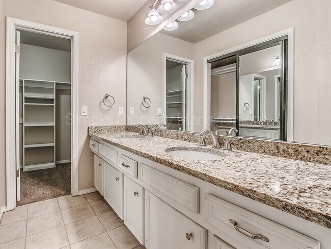 Building Photo - 10824 Admiral Dr