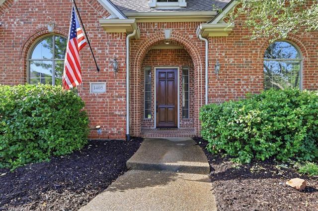 Building Photo - 1405 Salado Dr
