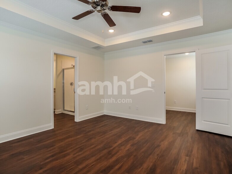 Building Photo - 84 Elcano Ln
