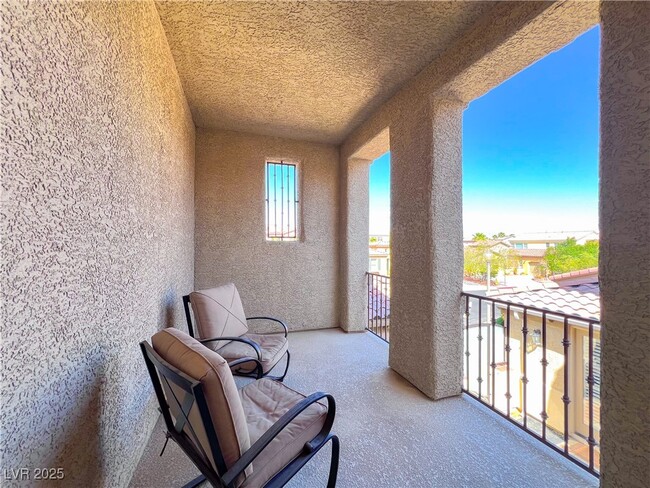 Building Photo - 7868 Arroyo Glen Ct