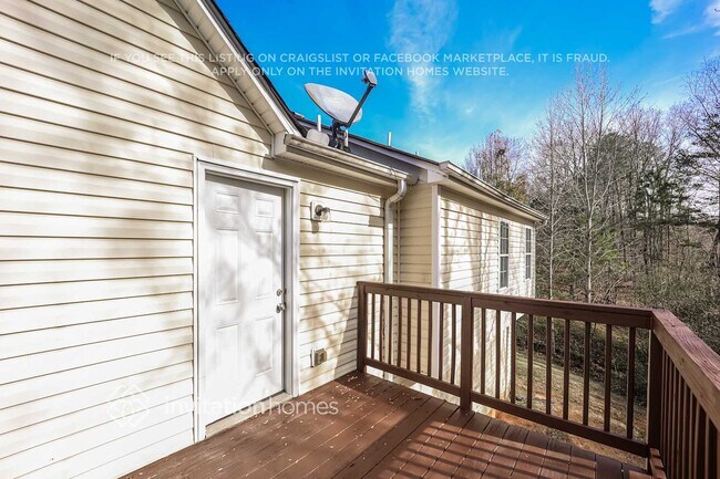 Building Photo - 128 Megan Way