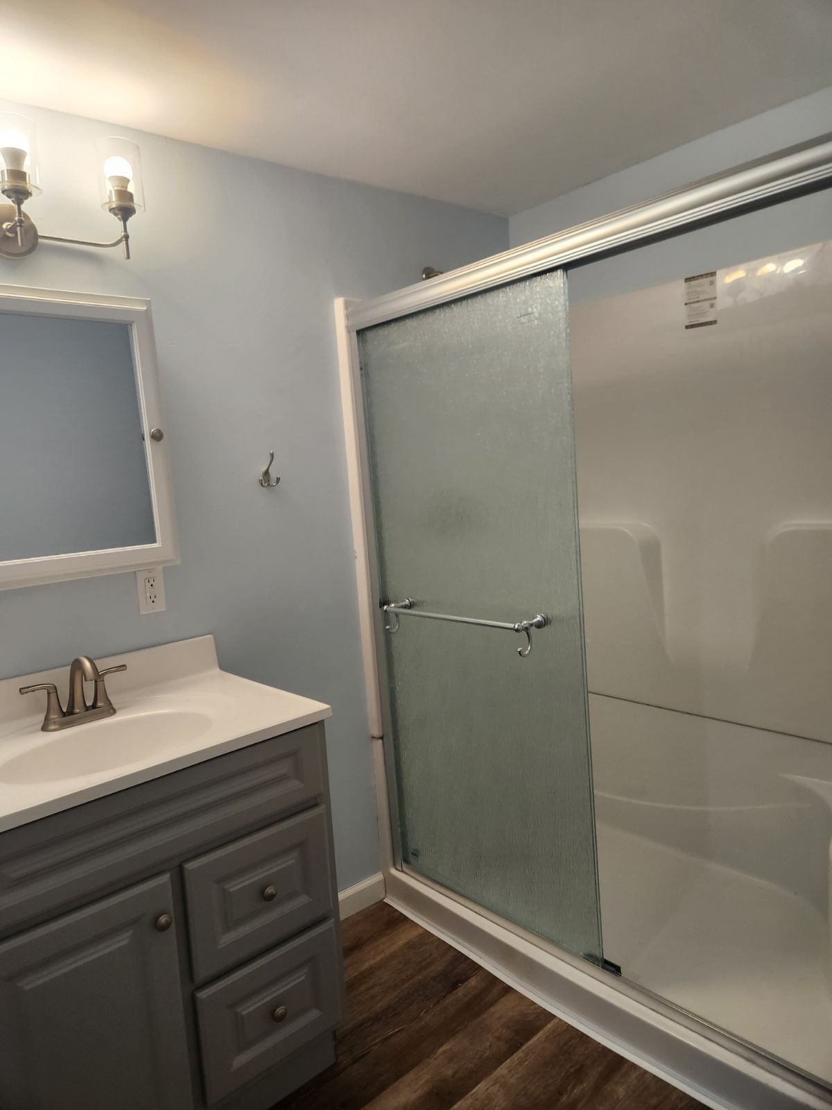 Building Photo - 2119 Oaklyn Dr