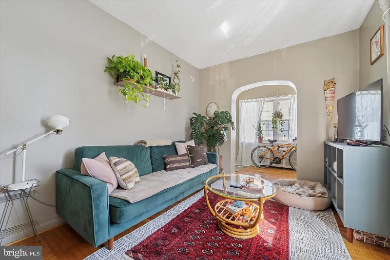 Building Photo - 2842 Cedar St