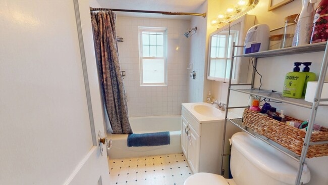 Building Photo - 232 Washington St