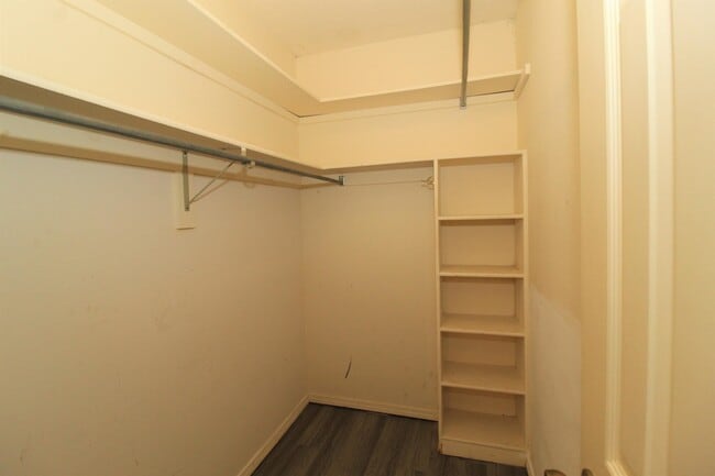 Building Photo - 5822 Gordon Ln