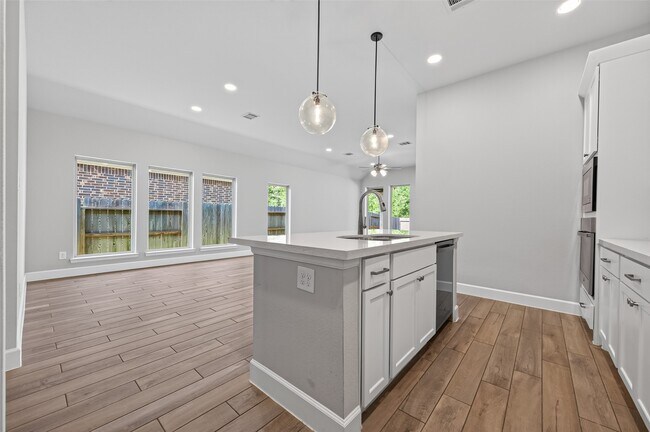 Building Photo - 17371 Merigold Hts Dr
