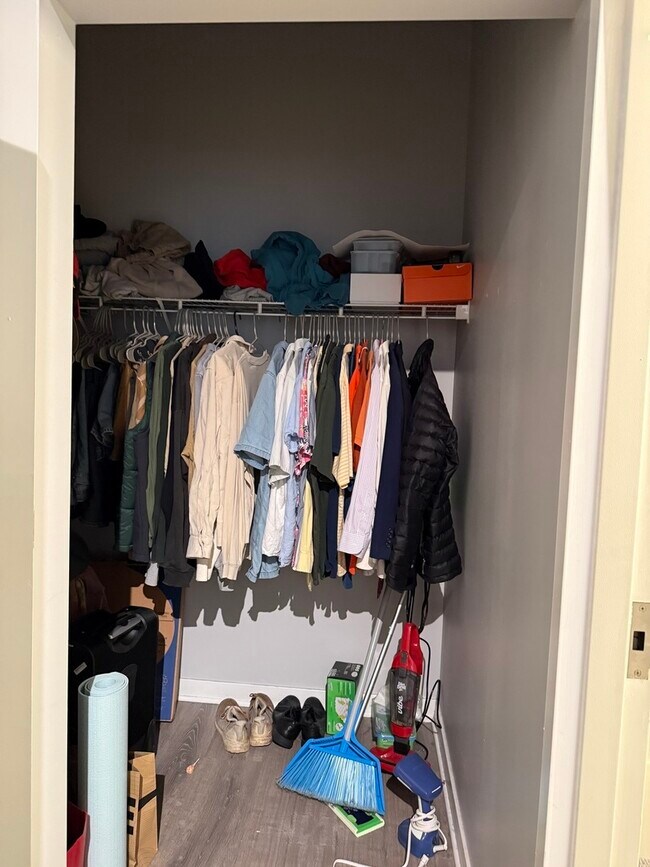 Building Photo - 20 N State St