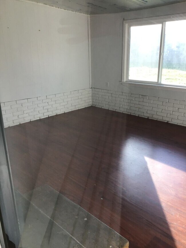 Building Photo - 1291 Creswell Dr