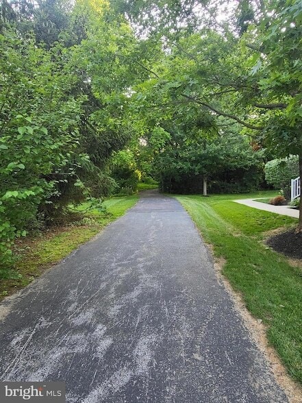 Building Photo - 284 Flagstone Rd