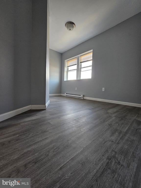 Building Photo - 2821 Chalmers Ave