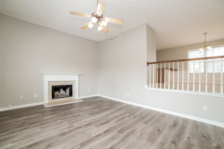 Building Photo - 124 S Winds Dr