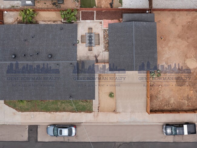 Building Photo - 2201-2205 E 24th St