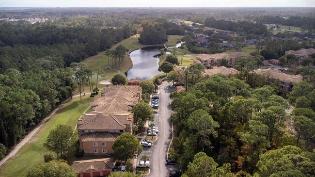 Building Photo - 550 Florida Club Blvd