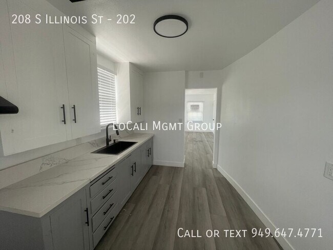 Building Photo - 208 S Illinois St