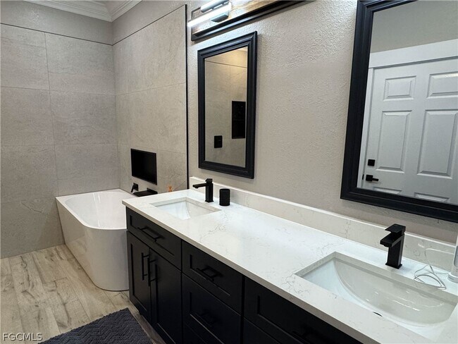 Building Photo - 20961 Skyler Dr